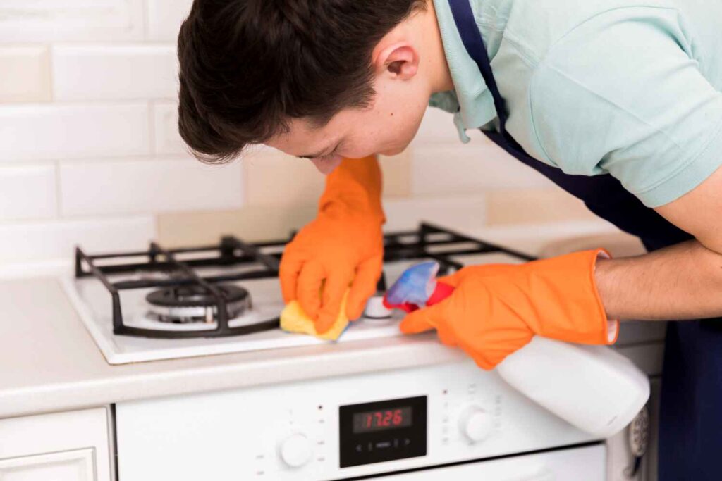 How to clean gas cooktop