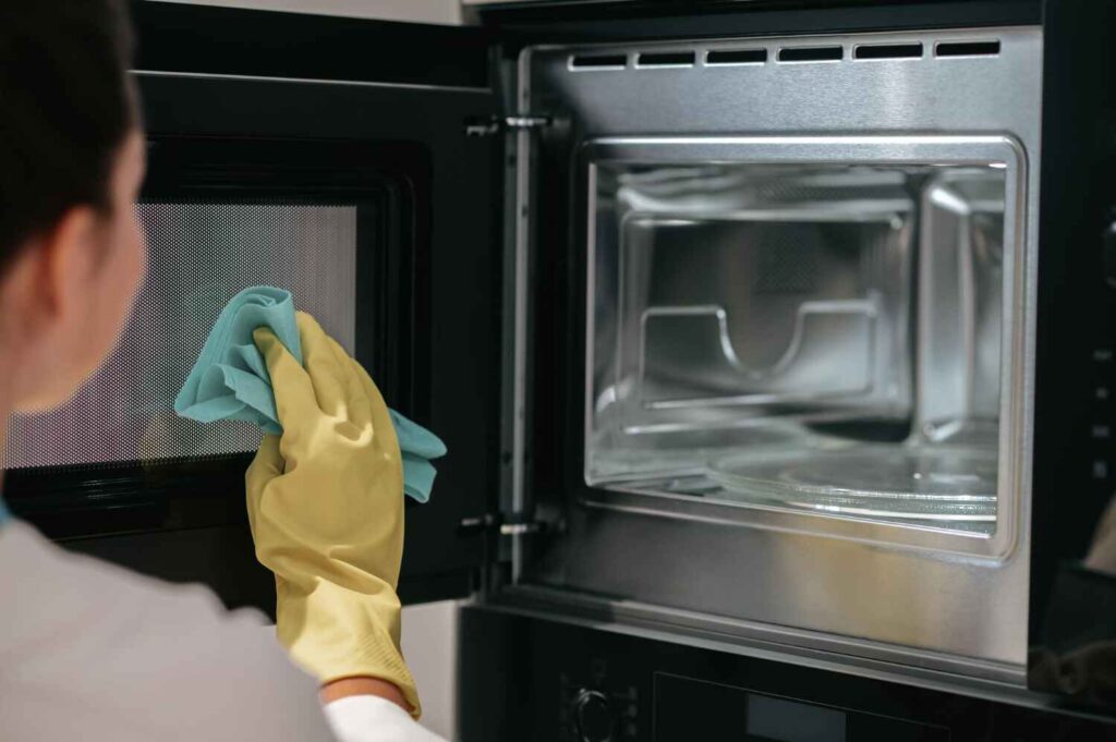 Microwave Cleaning