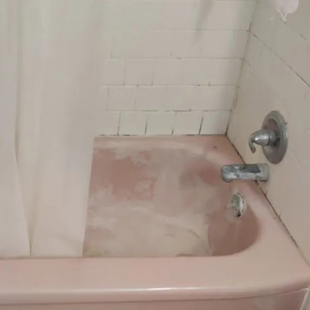 remove soap scum from tub